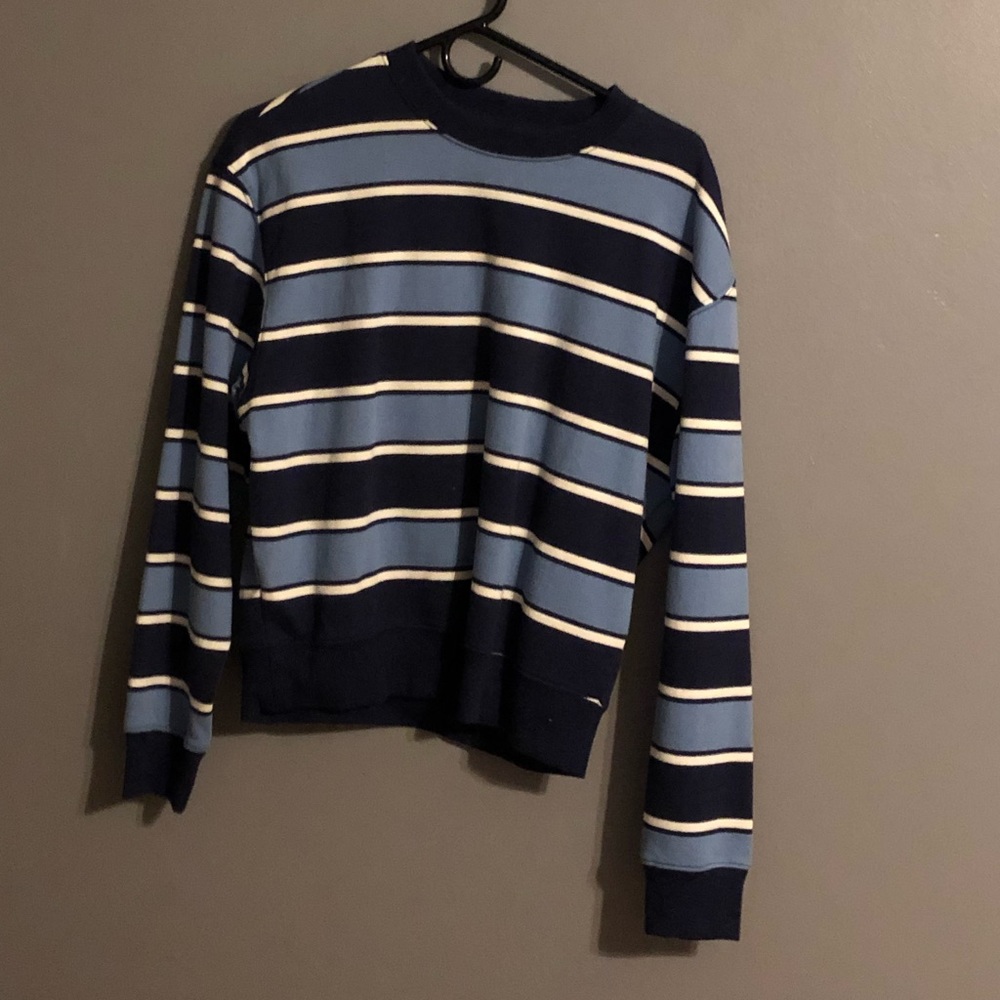 Vintage style sweater